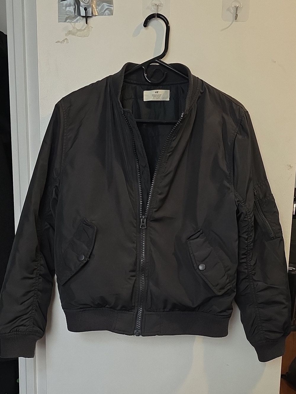 H&M Black Men's Bomber Jacket with Ribbed Trim
